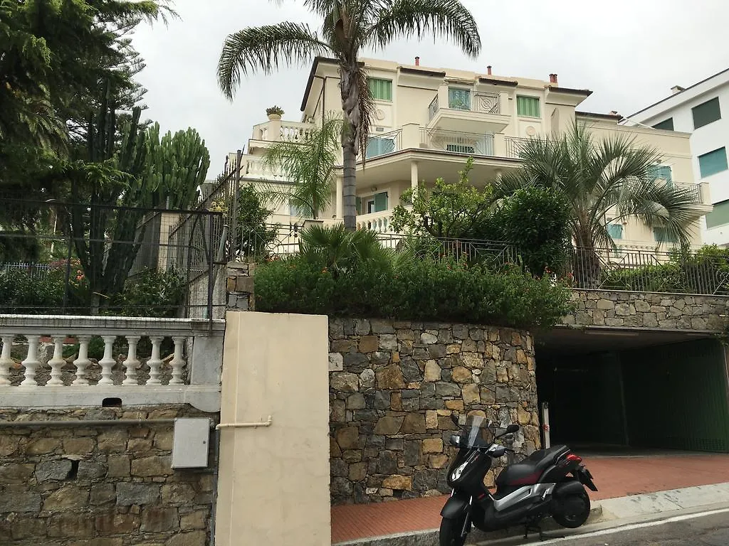 Villa Emma Ospedaletti Apartment