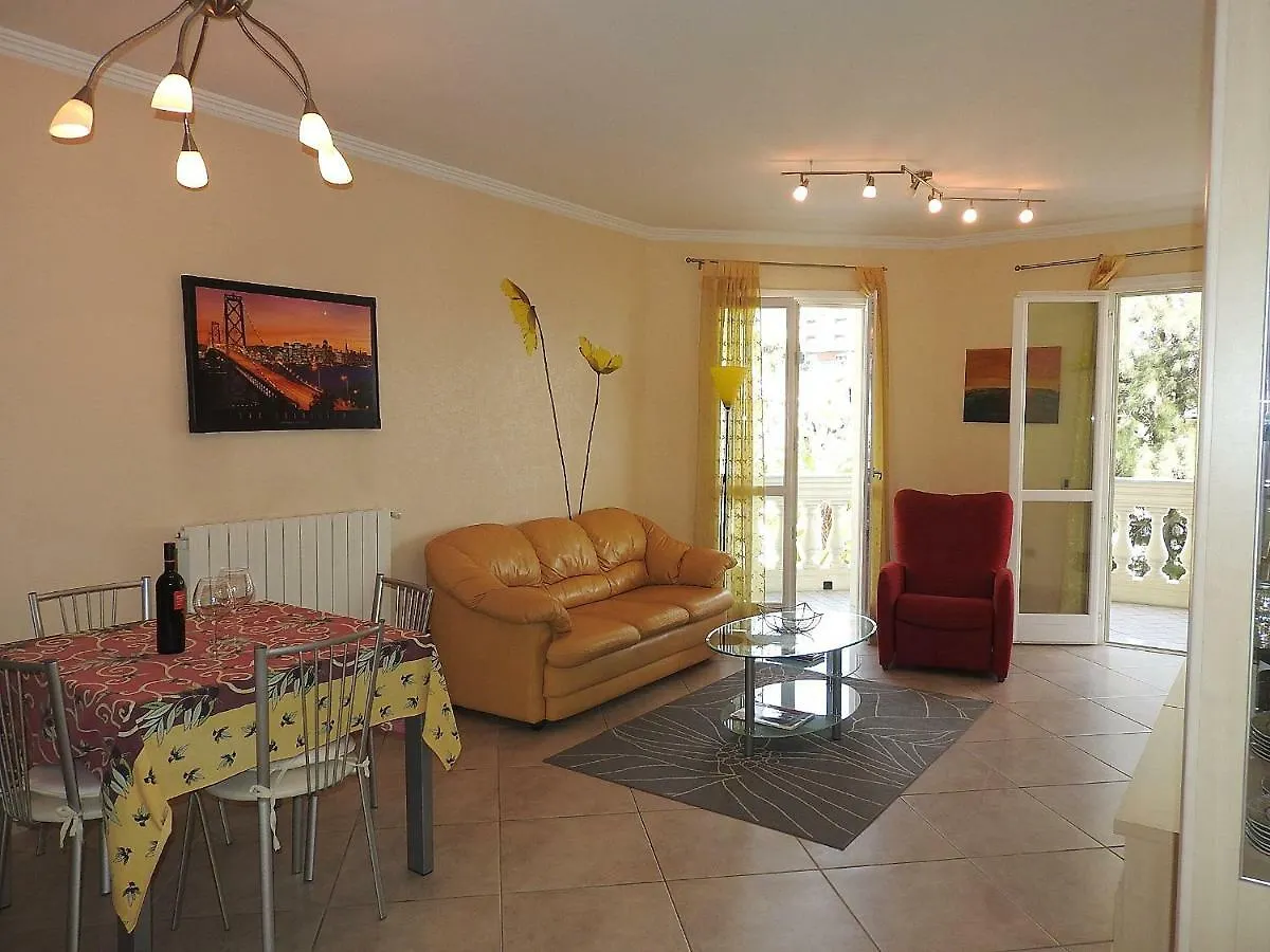 Apartment Villa Emma Ospedaletti